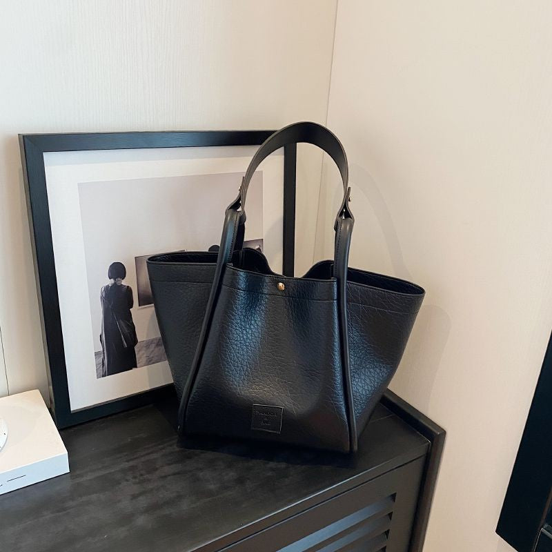 Ielgy Large Capacity Underarm Bag Autumn Winter Trendy Retro Tote Bag