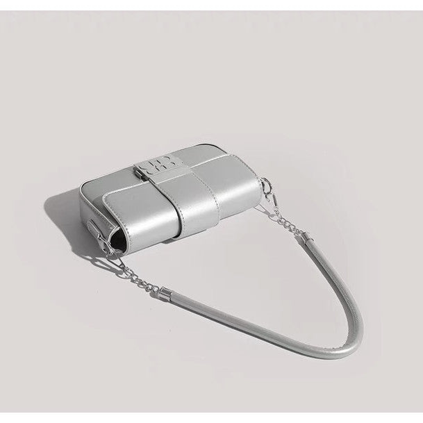 Ielgy Niche Trendy Metallic Silver Underarm Female Bag