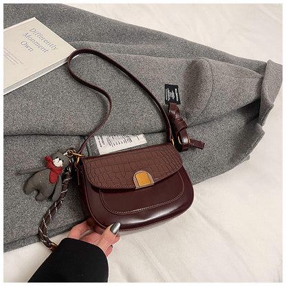 Ielgy French Niche Saddle Bag Autumn Winter One-Shoulder High-End Retro All-Match Fashion Cross-Body Bag