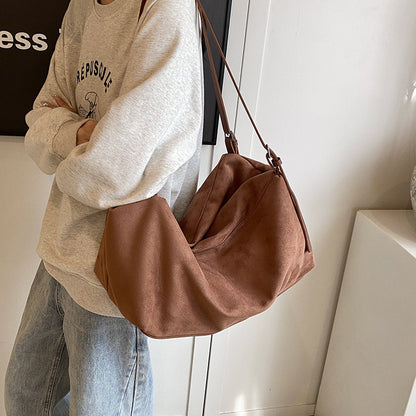 Ielgy Retro Matte Suede Tote Bag Large Capacity Commuter Armpit Order Shoulder Bag