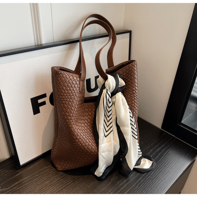 Ielgy Korean Version Work Commuter Large Capacity Bag Autumn Winter Retro Fashion Tote Bag